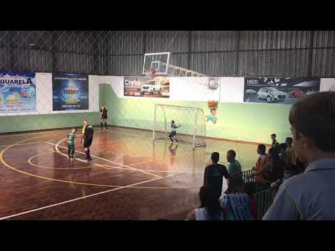 Cobrança de pênalti gera polêmica na final sub-9 da 6ª Copa Pelezinho Estadual de Futsal
