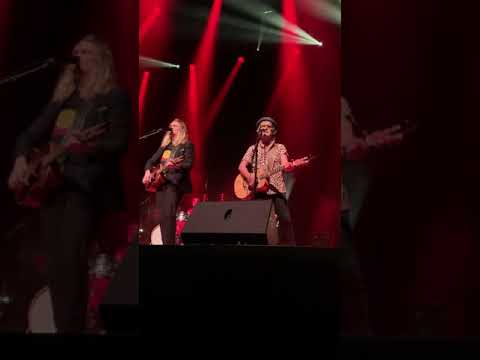 2020.02.15 End of the Line perform Tweeter and the Monkey Man