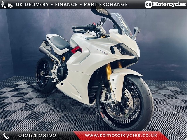 SUPERSPORT 950 S