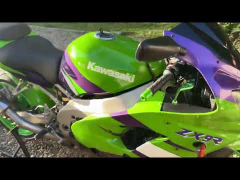 Kawasaki ZX9R 2002 - Image 2