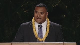 Mango seeds, Heisman trophies: BYU Football fireside with Ty Detmer and Kalani Sitake in Laie