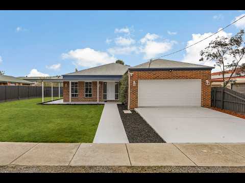36 Bulla Road, Bulla, VIC 3428, 4 રૂમ, 2 બાથરૂમ, House