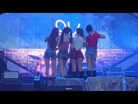 QWER 2026 Jumf '포토타임' 전주얼티밋뮤직페스티벌 260814 직캠 4k by reBirth