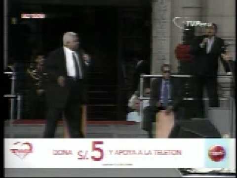 Alan García y Arturo Zambo Cavero cantan para la Teletón 2008