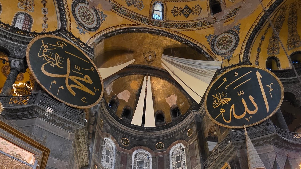 Istanbul 1500 yillik masjitta namoz ayasafiya masjidi