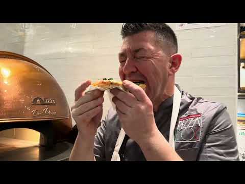 Ricetta pizza fatta in casa col metodo di Errico Porzio: ingredienti e procedura passo per passo