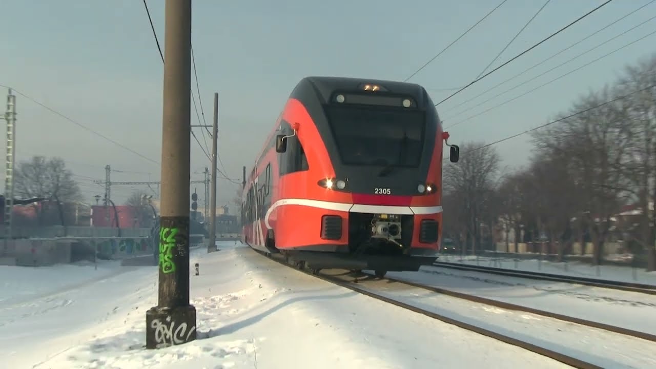 Штадлерский дизель-поезд 2305 близ о.п. Лиллекюла / Stadler DMU 2305 near Lilleküla