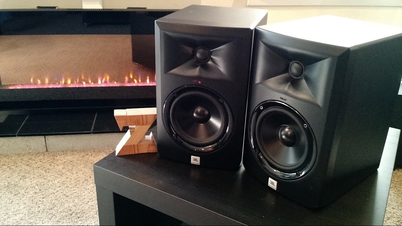 video Loa kiểm âm JBL LSR305 chính hãng 0