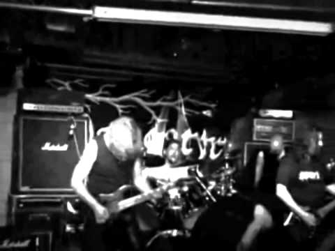 Hangatyr - Zersetzung