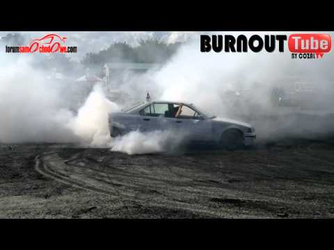 Palenie gumy BMW E36 325 Sedan - XVI Ogólnopolski Zlot BW Toruń 2013 #23