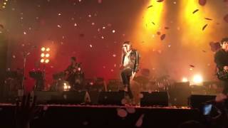 The Last Shadow Puppets - Last Night I Dreamt (The Smiths Cover) live @ Alexandra Palace - London