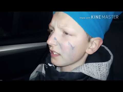 Yö autossa (hullu tyyppi hyökkäs)