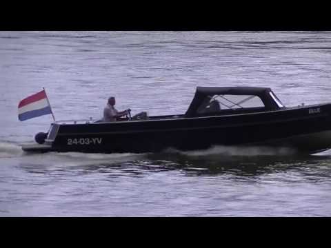 De Merwede vanaf de Adriaan Volkersingel Sliedrecht 2