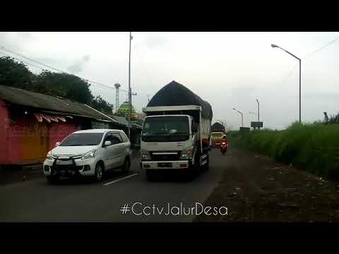 Konvoi truk canter mbois oleng parah