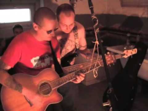 Erar Ešus - Erar Ešus   Pro Toulavé Psy