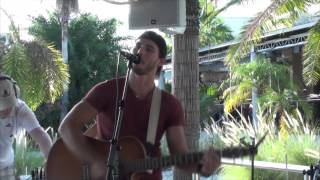 Matt Billor performs &quot;Sorority Girls&quot; by Luke Bryan
