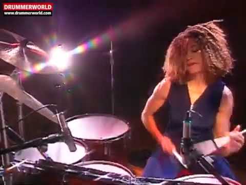 Cindy Blackman Santana: DRUM SOLO