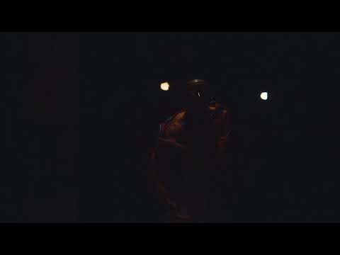 Danii’X- MOMLOT (OFFICIAL MUSIC VIDEO)