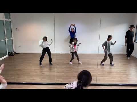 200304 Khawhwan IDear & Klongkwan 'Snapping' CHUNG HA