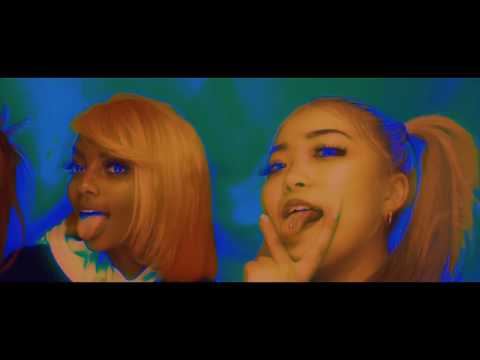 download lagu mp3 mp4 Zombitch, download lagu Zombitch gratis, unduh video klip Zombitch