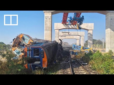 Crane collapse causes deadly train crash in Thailand