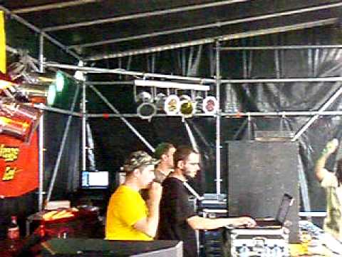 kingstep soundsystem@ reggae geel 2011 part 4