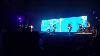 New Videos: Hillsong YnF