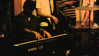 Pirulo y la Tribu - Como mi salsa ninguna