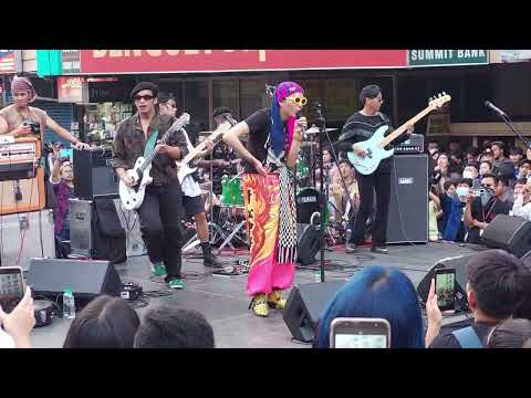 DILAW perform UHAW live at Session Road, Baguio City