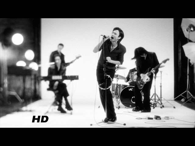  Beautiful Ones - Suede