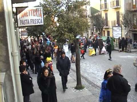 Girifalco,19 Febbraio 2012  - Carri di carnevale 2 ° parte.mpg