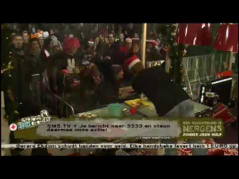 Coen en Armin bellen naar het callcenter + EkStra Wachtmuziekje (3FM Serious Request 2008)