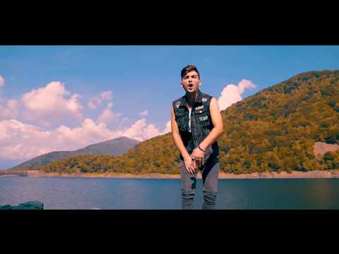 Alex Fly - Foglie al vento