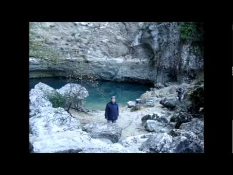 The Ode to Joy by Tran Quang Hai with overtones at Fontaine de Vaucluse 29.11.10
