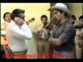 Don Vicente Fernández enseñando a su hijo Alejandro los secretos de la cantada