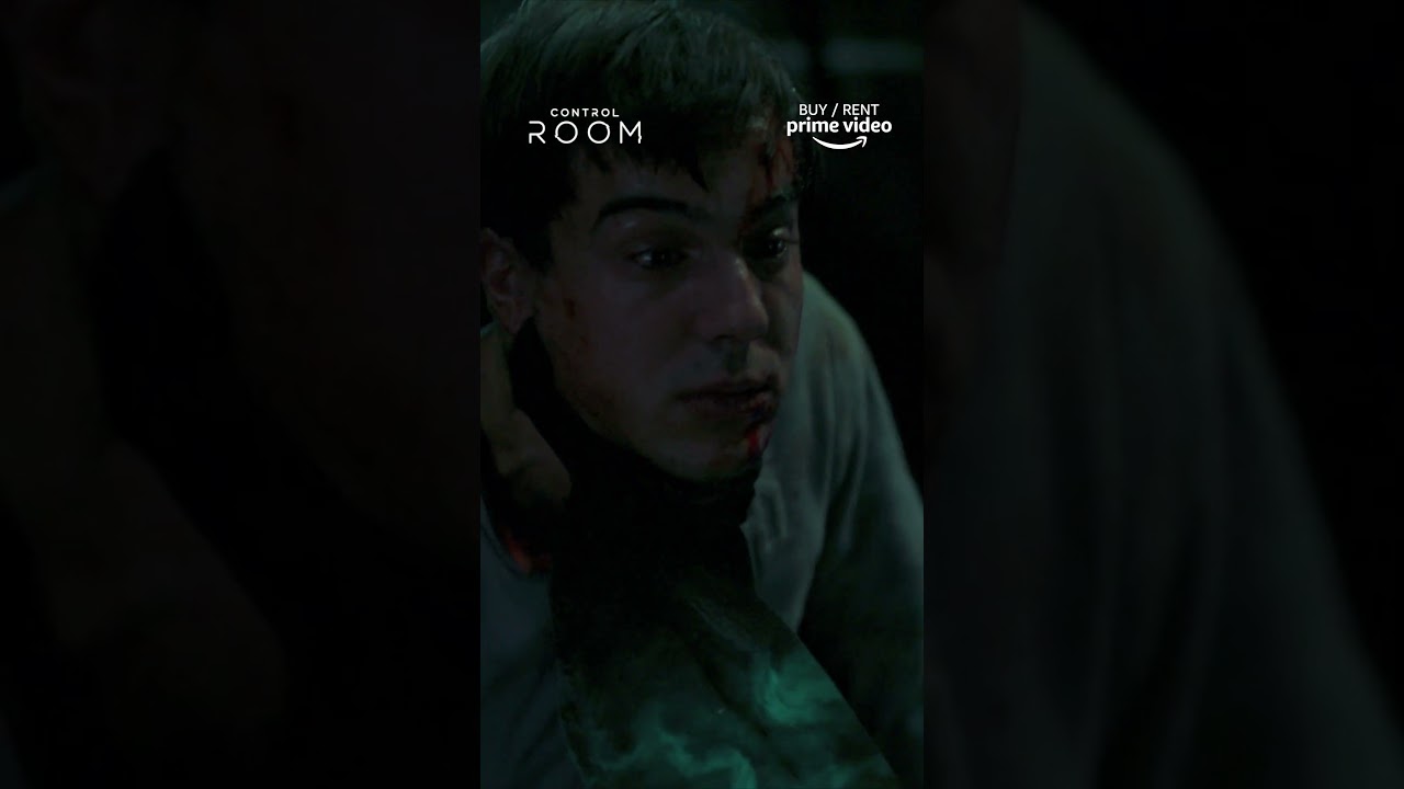 In a distant space colony, a control room opeator must defend against alien attacks. [Dubbed]