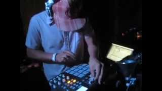 Free the Robots feat. Phil Nisco Live at The Low End Theory (2007)