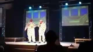 DUO, ME AND MY SHADOW.RAT PACK  SINGING,  FUNNY IN HARMONY DRESSING UP. SONG, COSTUME CHANGE.