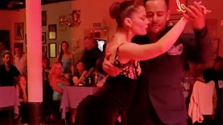 Video thumbnail for Suyay Quiroga y Alejandro Lencina. Confesión (Troilo-Ruiz) Milonga Yira Yira 25 nov22 (4/4)