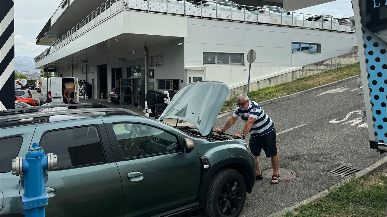 S-a stricat Dusterul pe autostrada in Croatia! Am inceput vacanta cu stangul!