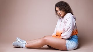One Light Studio Set Up - Behind The Scenes with Desirae