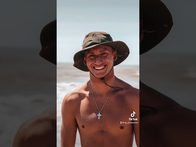 Vídeo relacionado con Valencia CF | Gorro Escudo Blanco Y Negro Adulto | Unisex