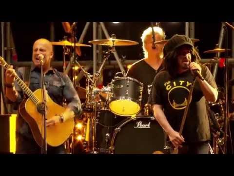 BLØF & Counting Crows - There Is A Light That Never Goes Out (Live op Concert at SEA 2015)