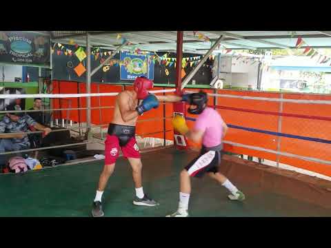 Round 1. Alexander Mejia vs Jack Zamora. Jueves 12/5/2022. Gimnasio Tropical Boxing.