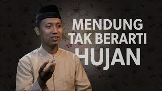 Download lagu Cambuk Hati Mendung Tak Berarti Hujan Ustadz Ammi ... mp3
