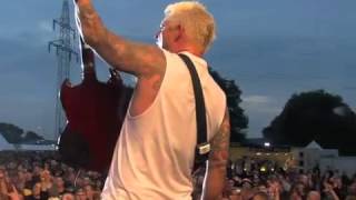 BIOHAZARD - Reload Fest 2011 Hold My Own (OFFICIAL LIVE)