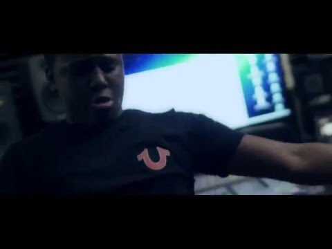 TRAEDAKIDD - DESIGNER LINGO | SHOT BY @FLEXVISION