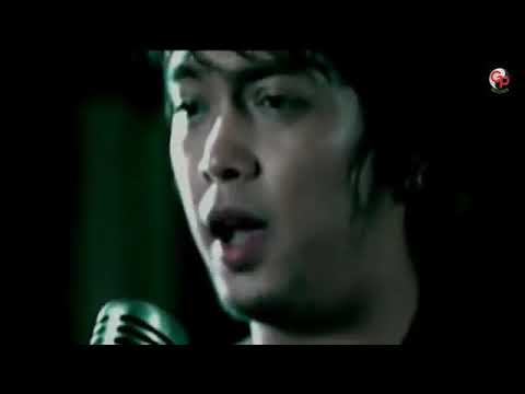 Manusia bodoh 👉 ADA BAND