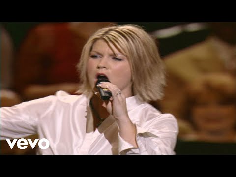 Bill & Gloria Gaither - I Am Not Alone [Live] ft. Natalie Grant