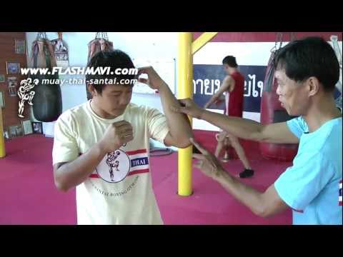 Muay Thai - How to do a Forward Elbow Thrust - ศอกพุ่ง
